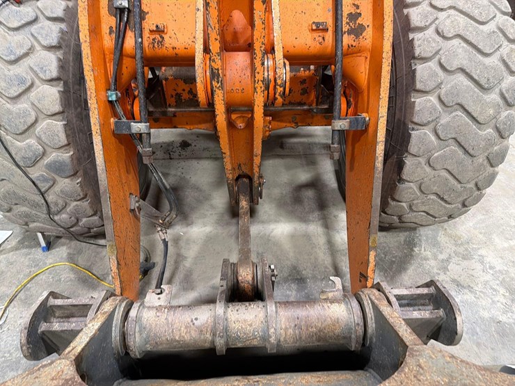 2015-doosan-dl200-3-image-2