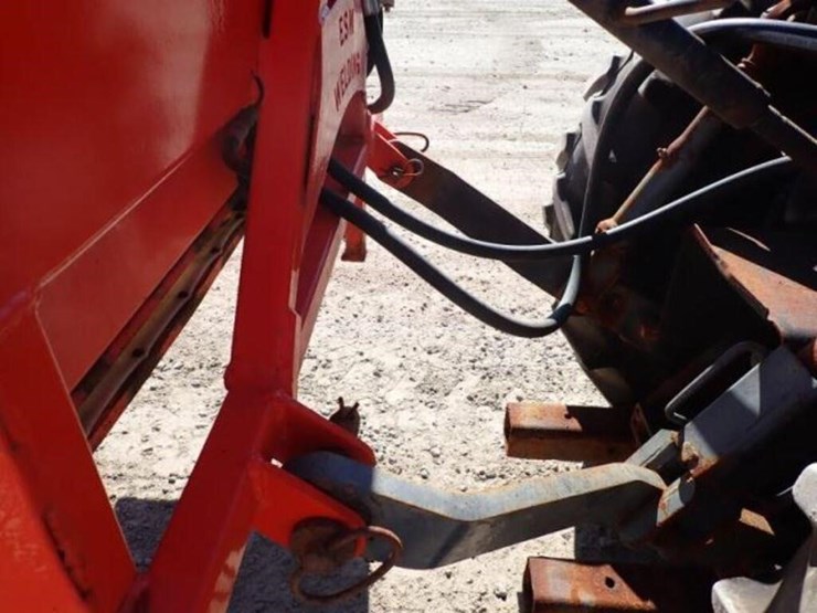 2008-kubota-m7040d-image-39