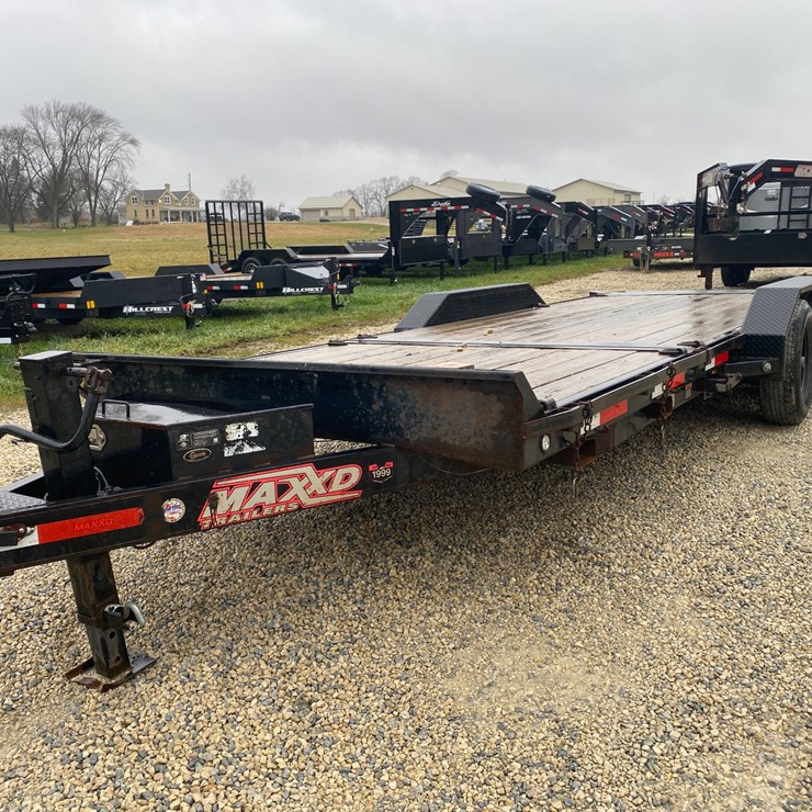 #302 • 2019 MAXX-D Tilt Deck Equipment Trailer (Helenville, WI) (Has WI Title)