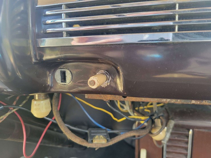 1940-ford-sedan-image-64