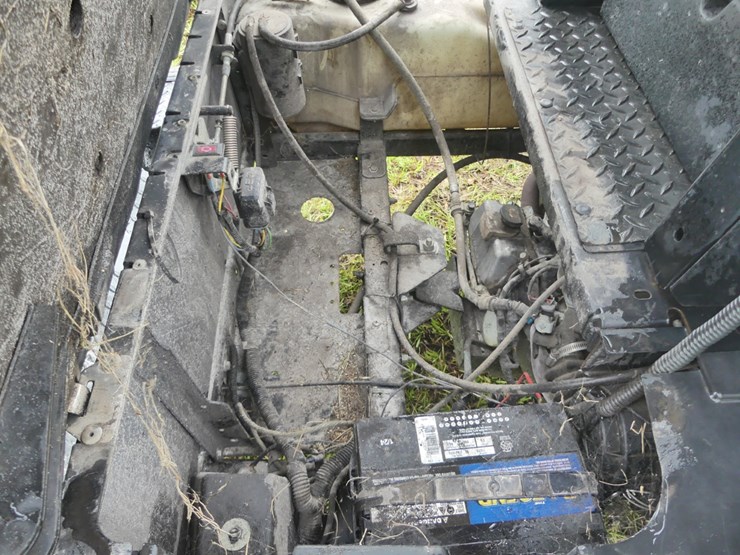 cushman-hauler-1200x-golf-cart-image-11