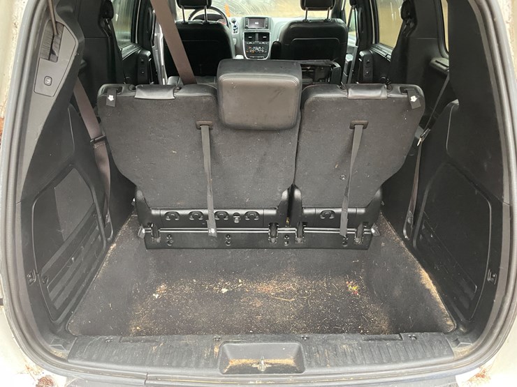 2017-dodge-grand-caravan-gt-image-38