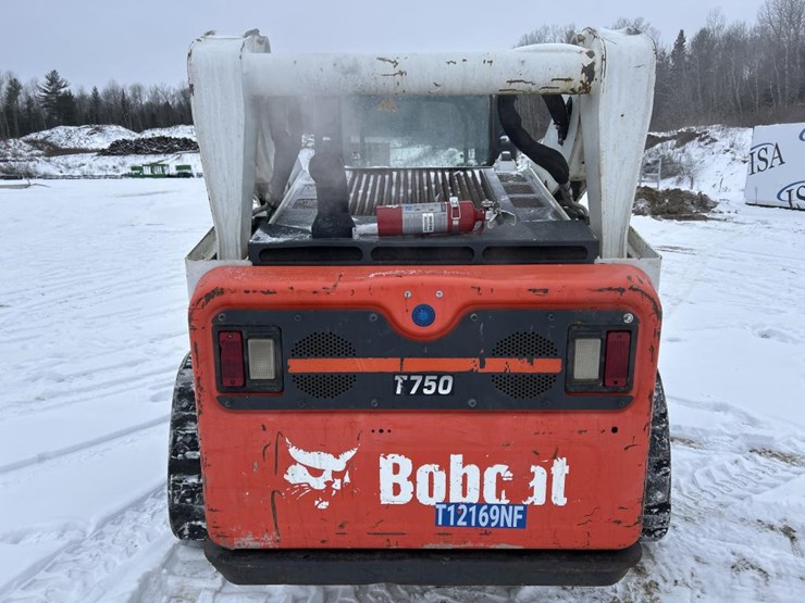 2017-bobcat-t750-image-4