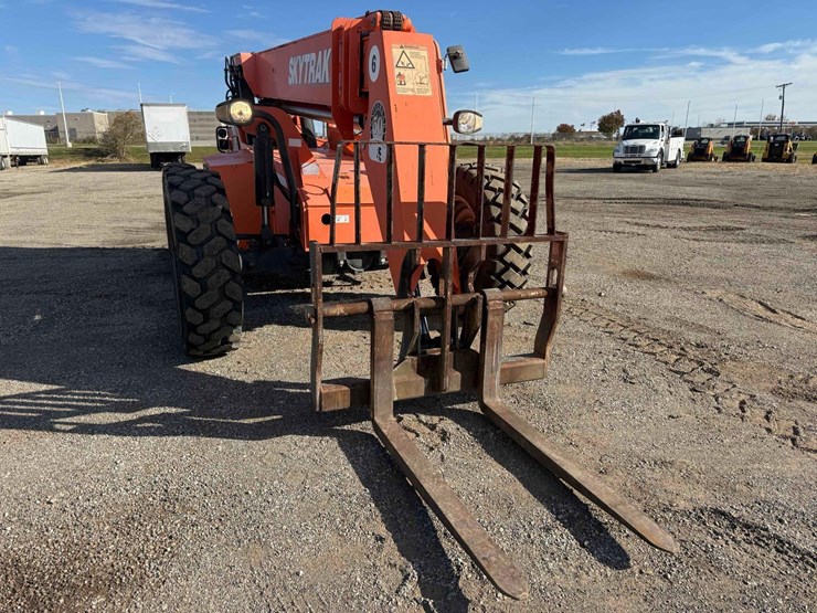 sky-trak-6042-image-8