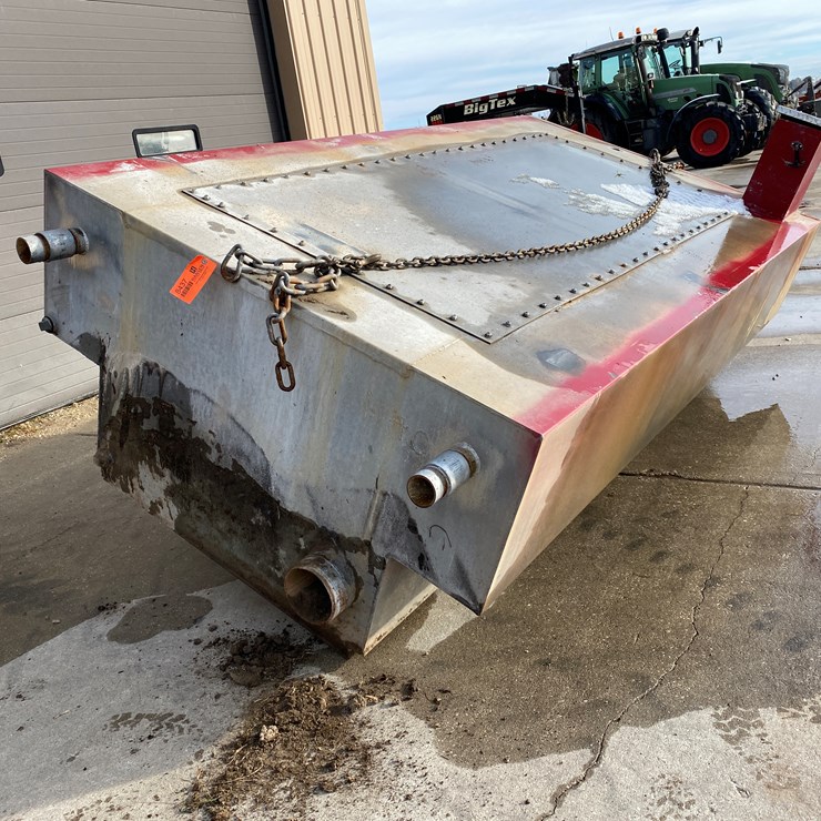 #8437 • 1,500 Gallon Galvanized Tank (Waldo, WI)