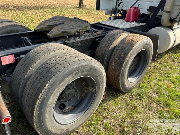 2012-volvo-vnl-truck,-vin-#-4v4nc9ej3cn557564-image-13