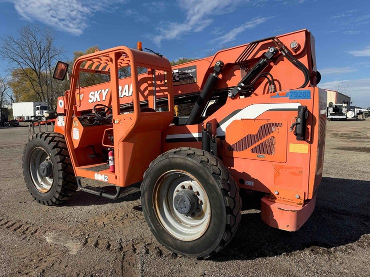 sky-trak-6042-image-3