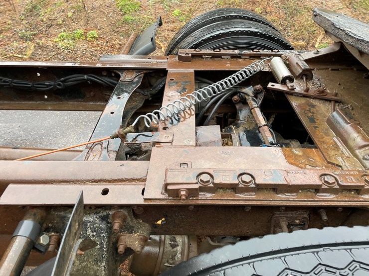 2003-caterpillar-c15-image-9