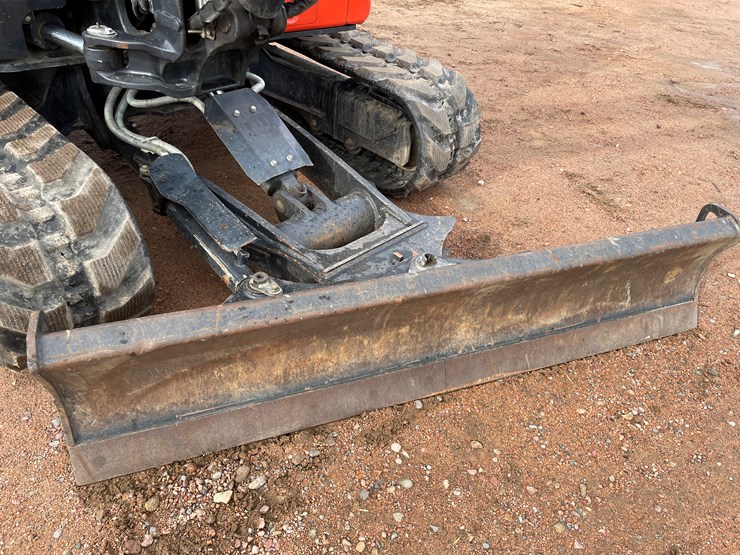 2021-kubota-u55-5-image-17