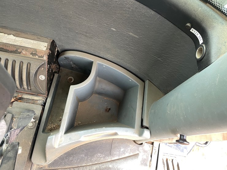 2011-case-821f-image-48