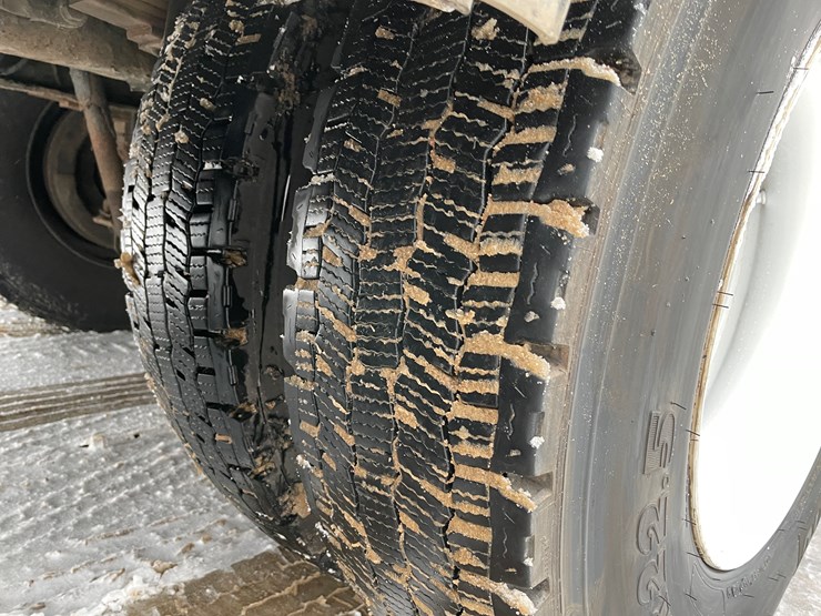 #236-•-2015-international-bucket-truck-(has-wi-title)(mosinee,-wi)-image-40