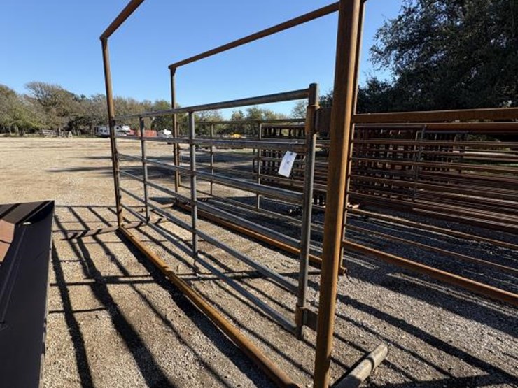 #38-•-bow-gate-12'-image-1