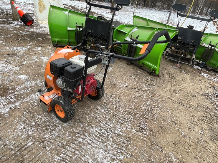 #2713-•-scag-extreme-pro-high-velocity-leaf-blower-(fall-creek,-wi)-image-7