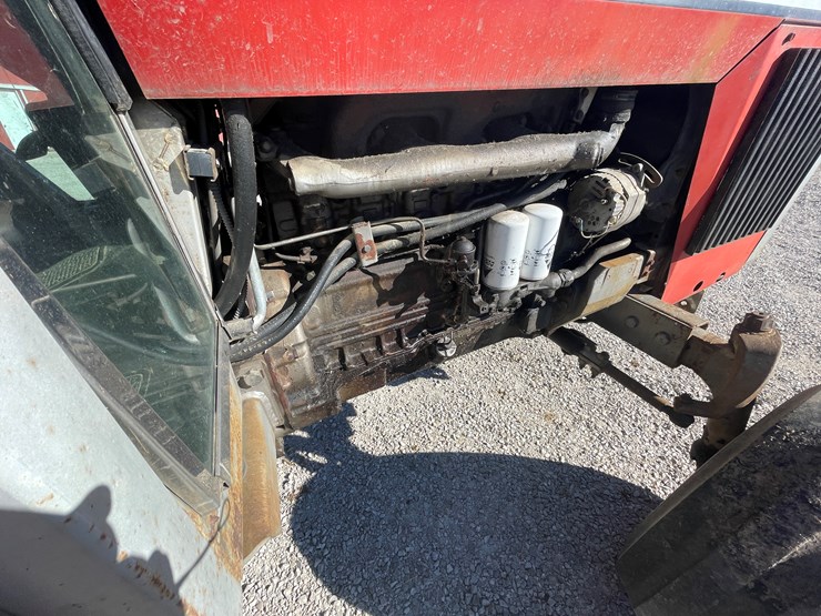 massey-ferguson-2705-image-26