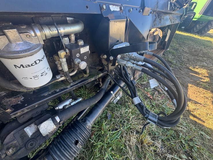 2009-mac-don-fd70-image-18