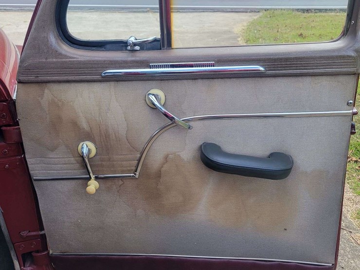 1948-plymouth-special-deluxe-image-51