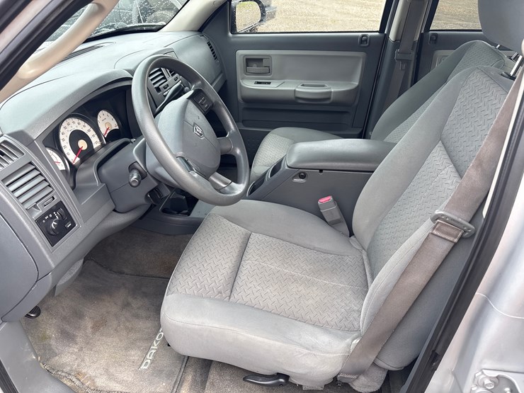 2007-dodge-dakota-image-7