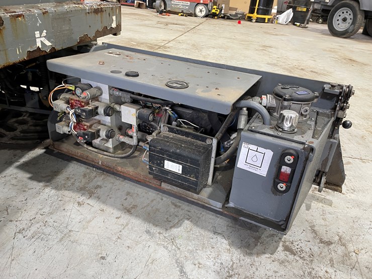 2017-skyjack-sjiii3219-image-10