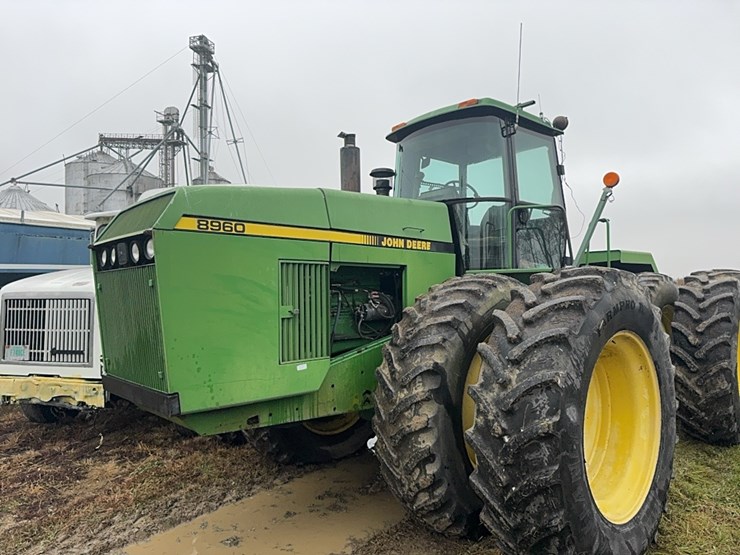 1991-john-deere-8960-image-2