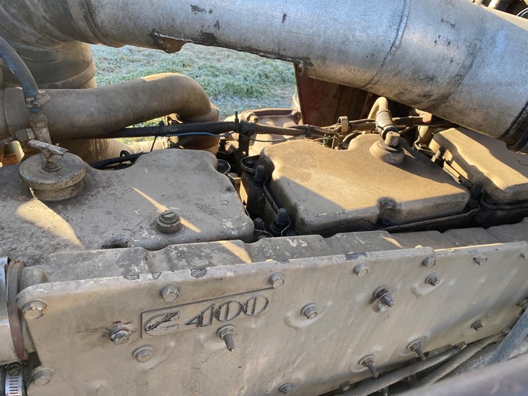 #1010-•-1984-peterbilt-sleeper-cab-semi-(has-wi-title)-(colfax,-wi)-image-59