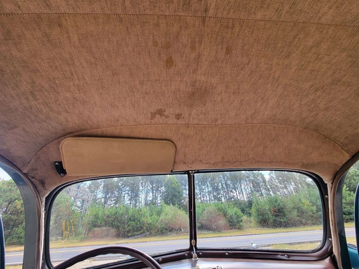 1940-ford-sedan-image-79