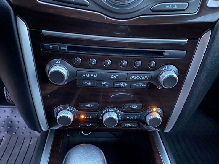 2014-nissan-pathfinder-image-53