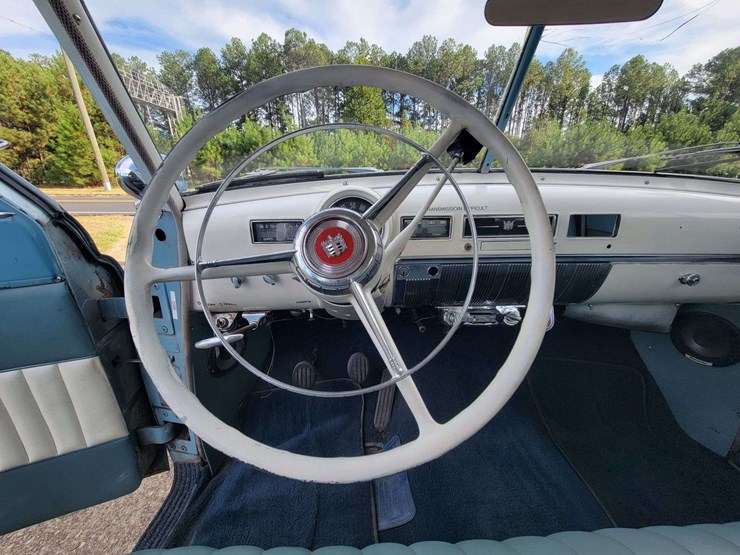 1951-dodge-sedan-image-56