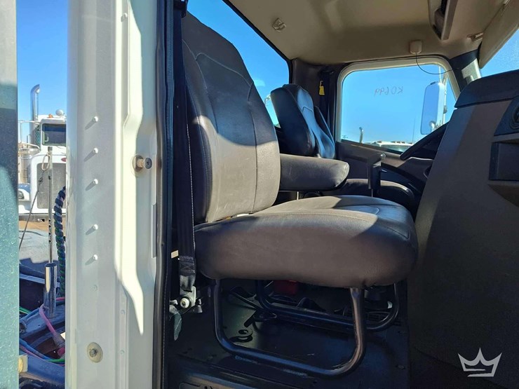 2019-international-hx620-image-30