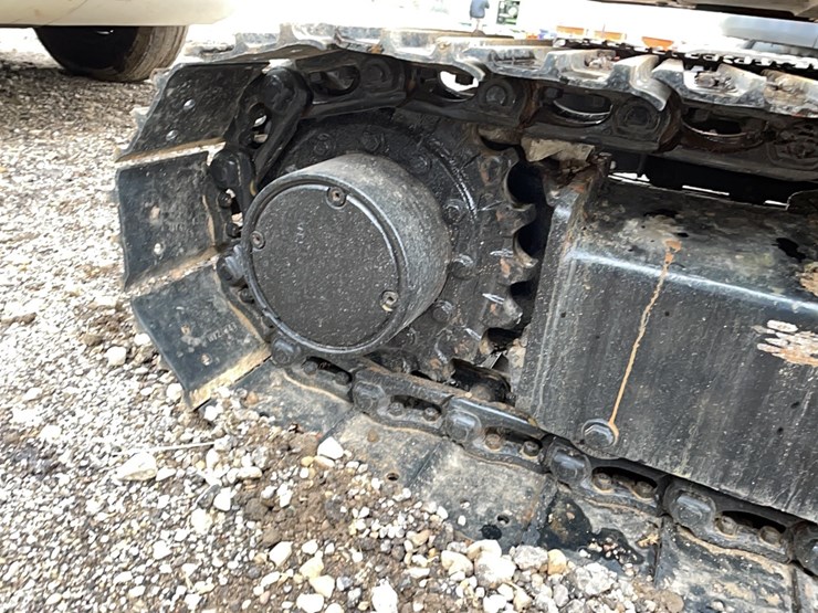 caterpillar-305.5e-image-9