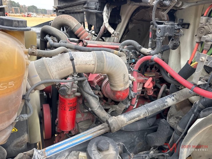 2015-international-4300-image-16