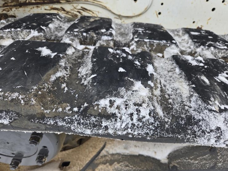 2017-bobcat-t750-image-43