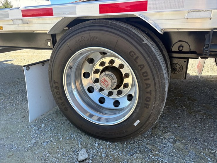 2024-doonan-titanium-image-9