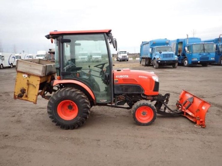 2014-kubota-b3350hsd-image-5