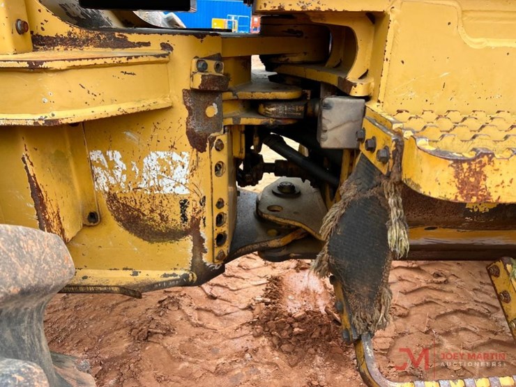 caterpillar-553c-image-9