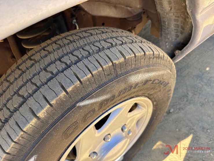 1996-ford-e350-image-8