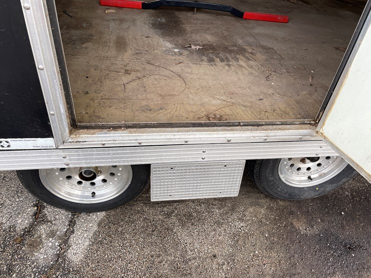 #1397-•-2001-karavan-expedition-trailer-(no-title)-(of)-image-80