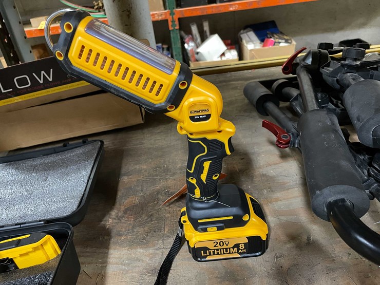 #8684-•-dewalt-compatible-20-volt-cordless-led-worklight-(pr13)-image-1