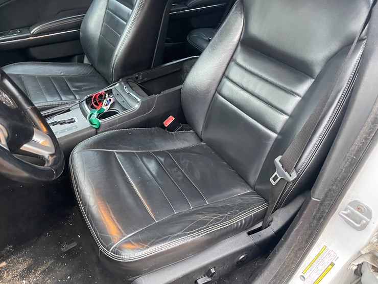 #268-•-2011-dodge-charger-(rhinelander,-wi)(title-in-delay)-image-29