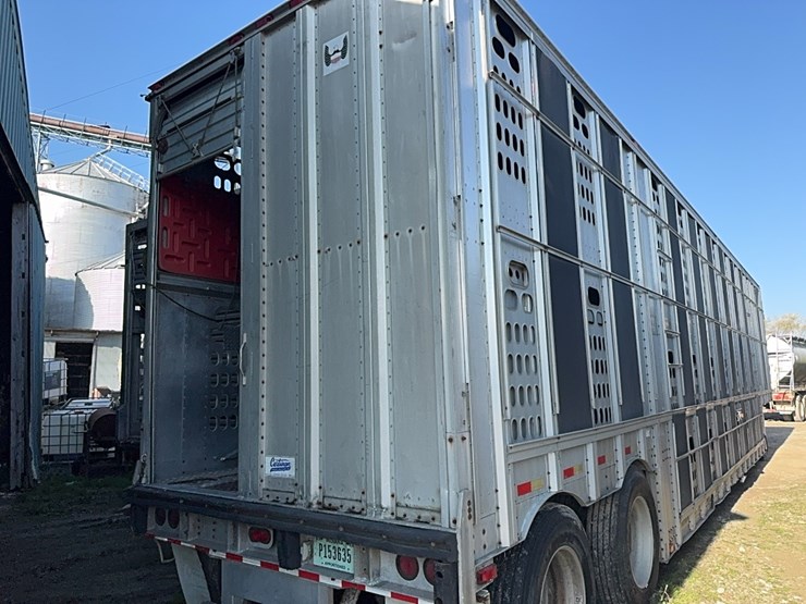 1993-wilson-livestock-trailer-image-14