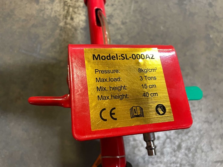 #8665-•-pneumatic-3-ton-lift-capacity-air-jack-(pr12)-image-7