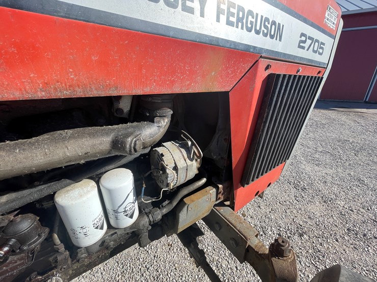 massey-ferguson-2705-image-28