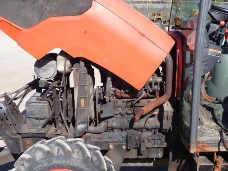 2011-kubota-m7040d-image-10