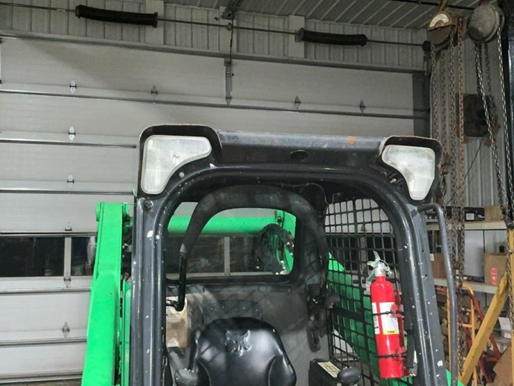 2018-bobcat-t740-image-14