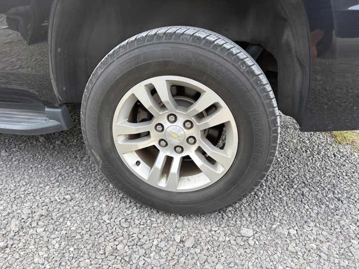 2018-chevrolet-tahoe-lt-image-7