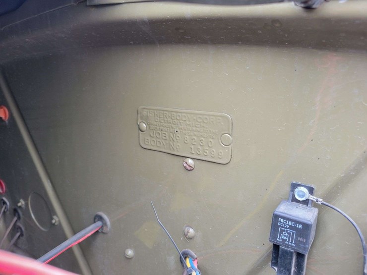 1928-pontiac-sedan-image-19