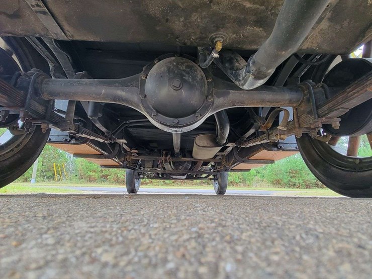 1928-pontiac-sedan-image-43