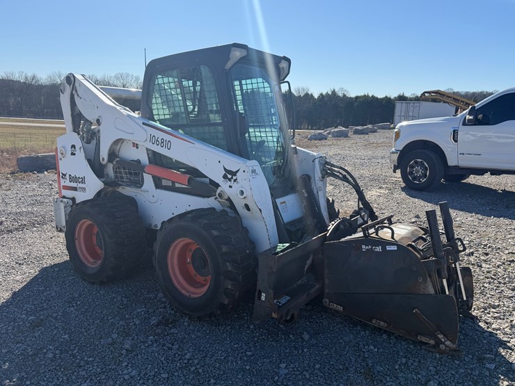 2013-bobcat-s750-image-3