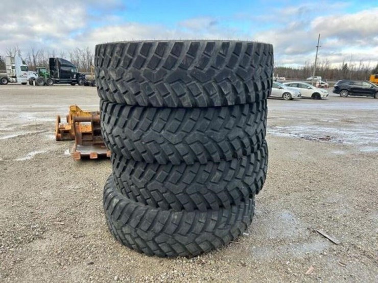 2008-new-holland-tv145-image-82