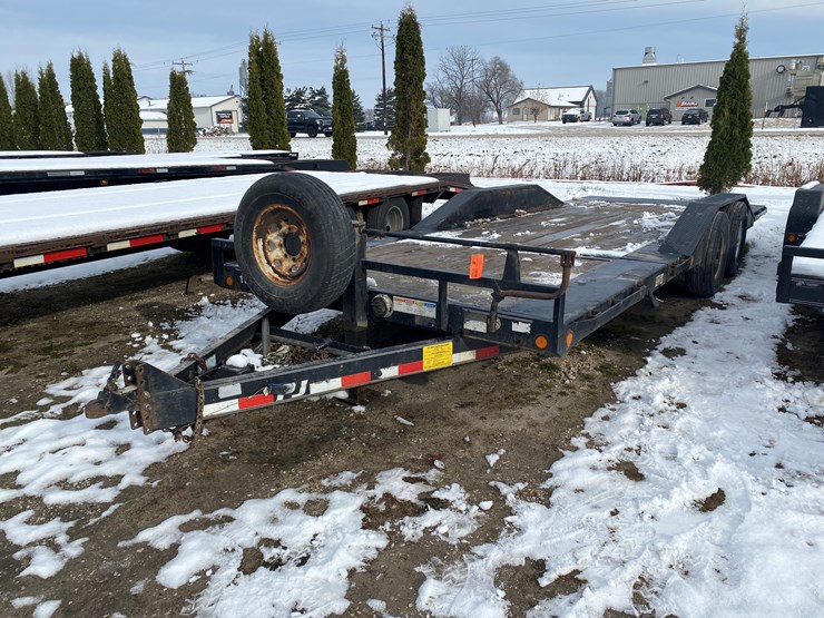 #1303-•-2019-pj-22.5'-tandem-axle-tilt-deck-trailer-(st.-nazianz,-wi)-image-1