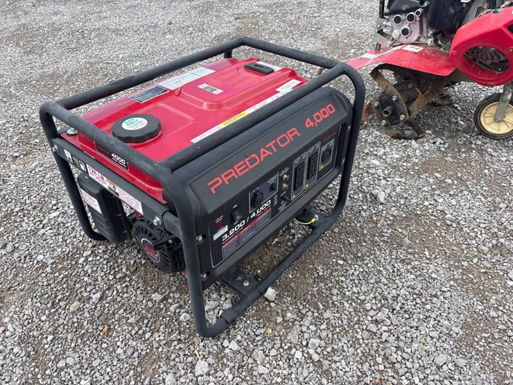 #29759-•-predator-4000w-portable-generator-image-3